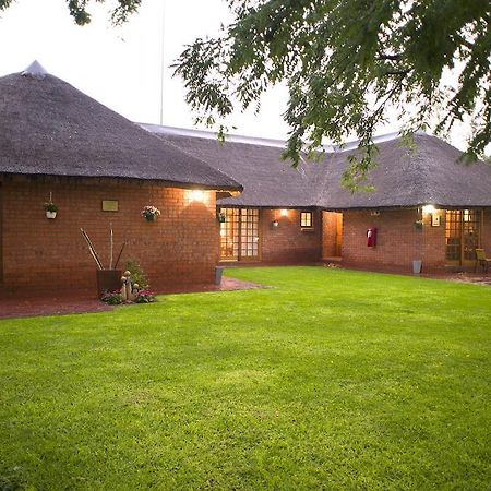 The Willows Guesthouse Bloemfontein Zewnętrze zdjęcie