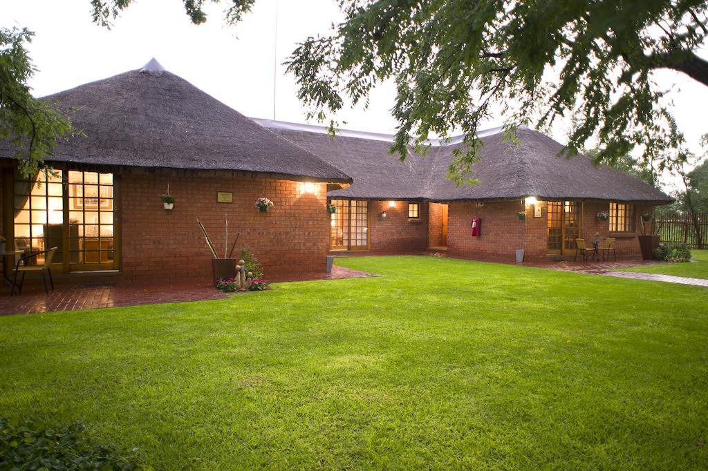 The Willows Guesthouse Bloemfontein Zewnętrze zdjęcie